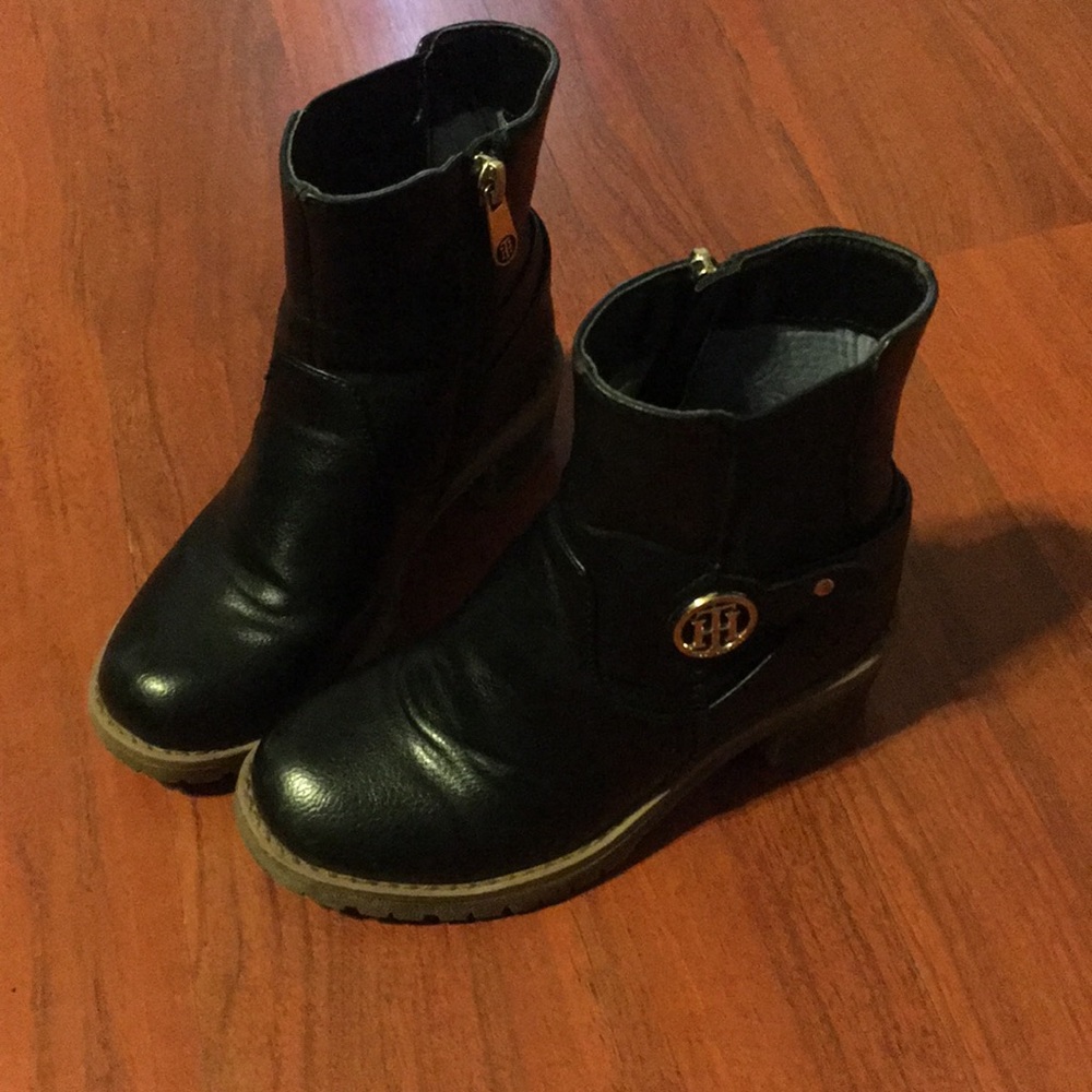 Size 13 Tommy Hilfiger zip up boots